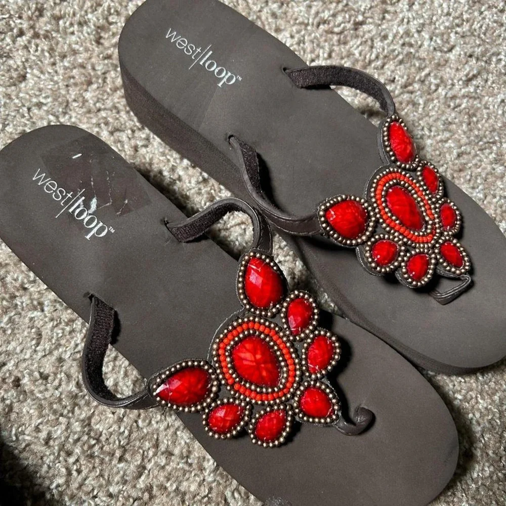 West Loop Wedge Flip Flops Brown Red Embellished Floral Y2K 2000s Size 7/8